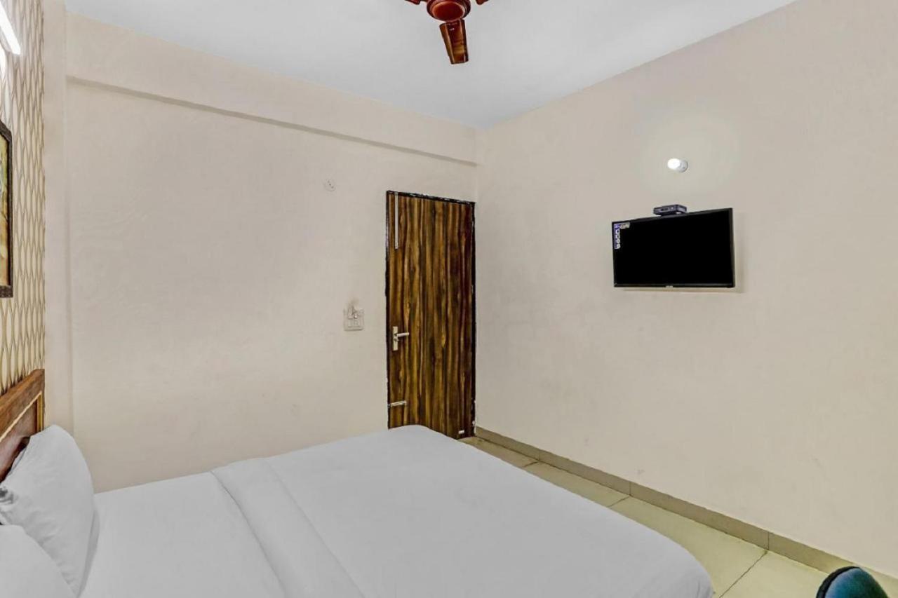 Hotel Villa View Noida Esterno foto
