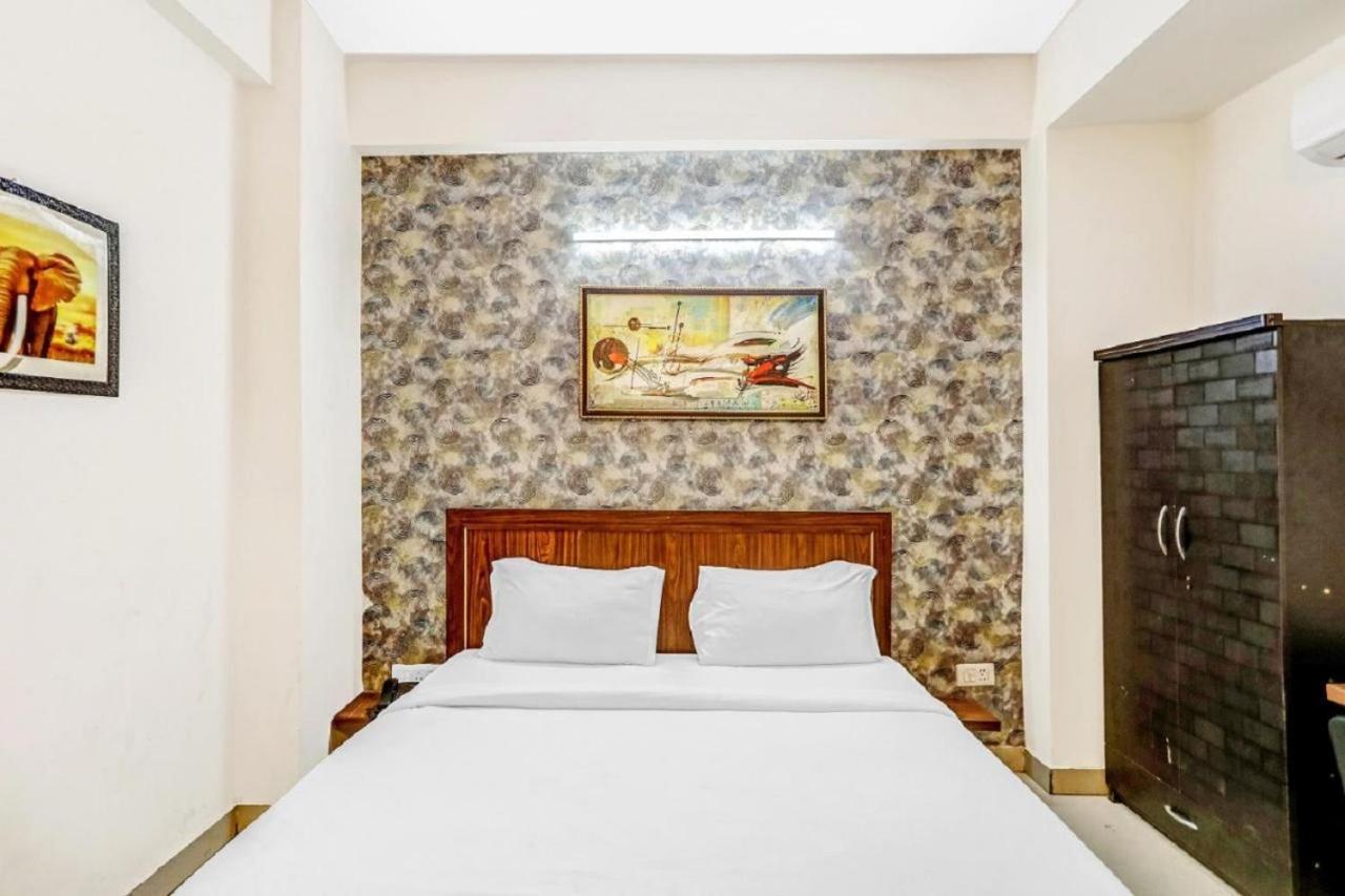 Hotel Villa View Noida Esterno foto