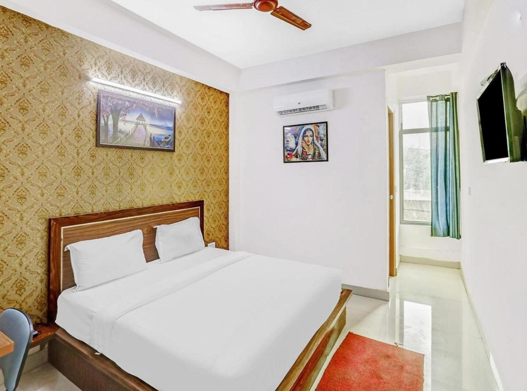 Hotel Villa View Noida Esterno foto